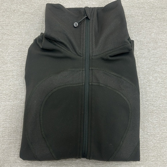 Lulu lemon women’s sweater - Picture 1 of 5